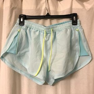 A&F Active shorts！ NWOT！